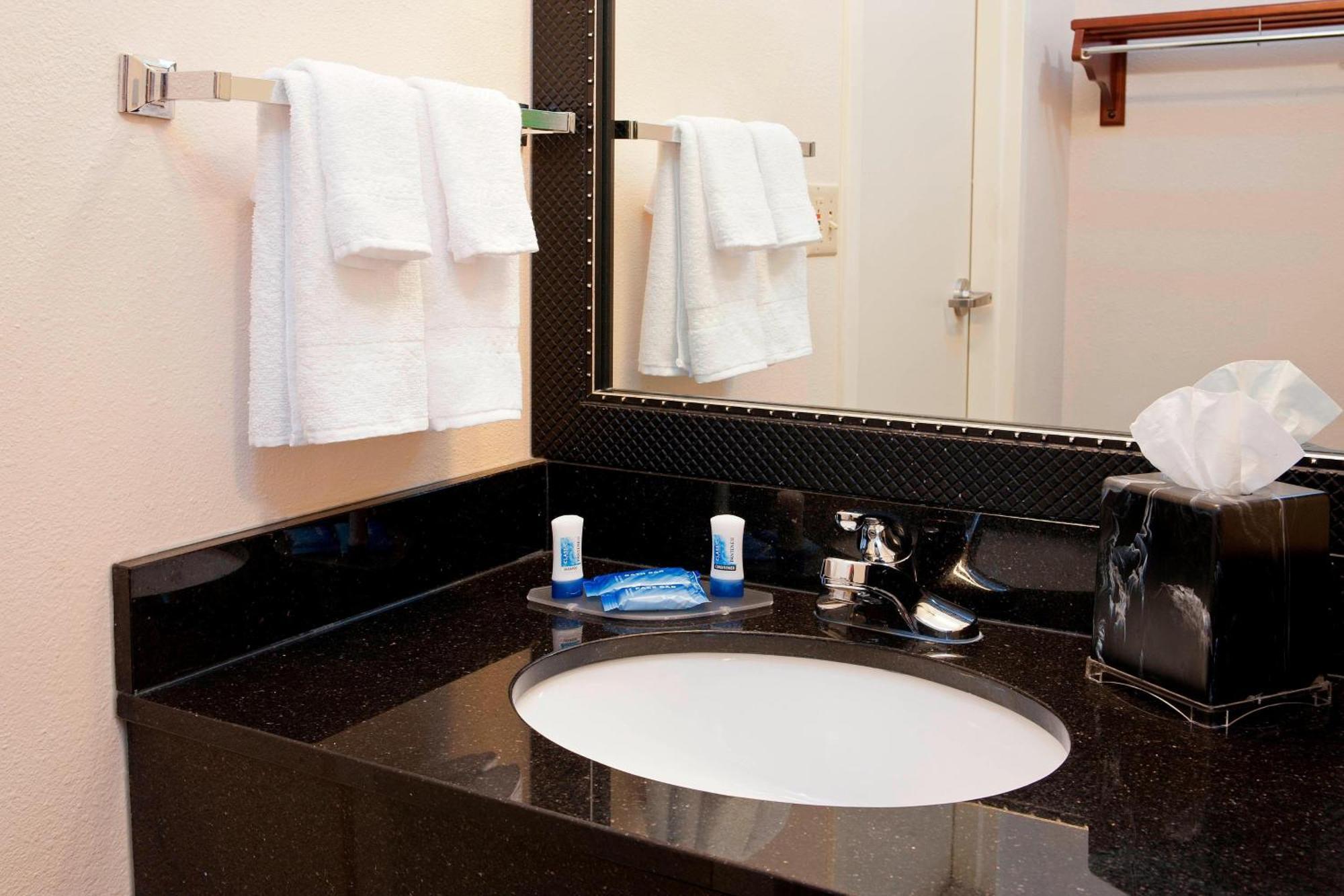 Fairfield Inn & Suites By Marriott Bloomington Extérieur photo